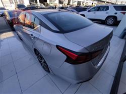 نيسان ألتيما